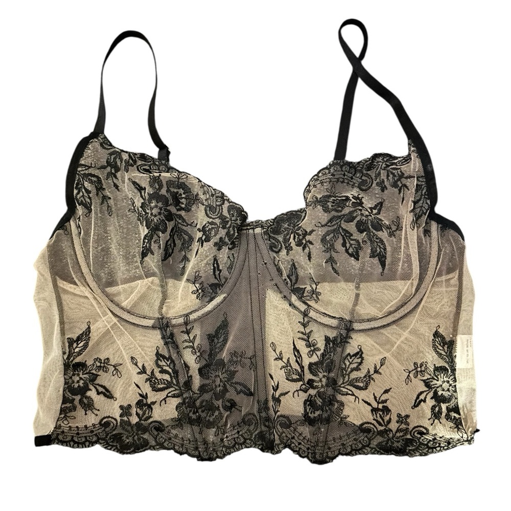 Chic Black Lace Underwire Bra